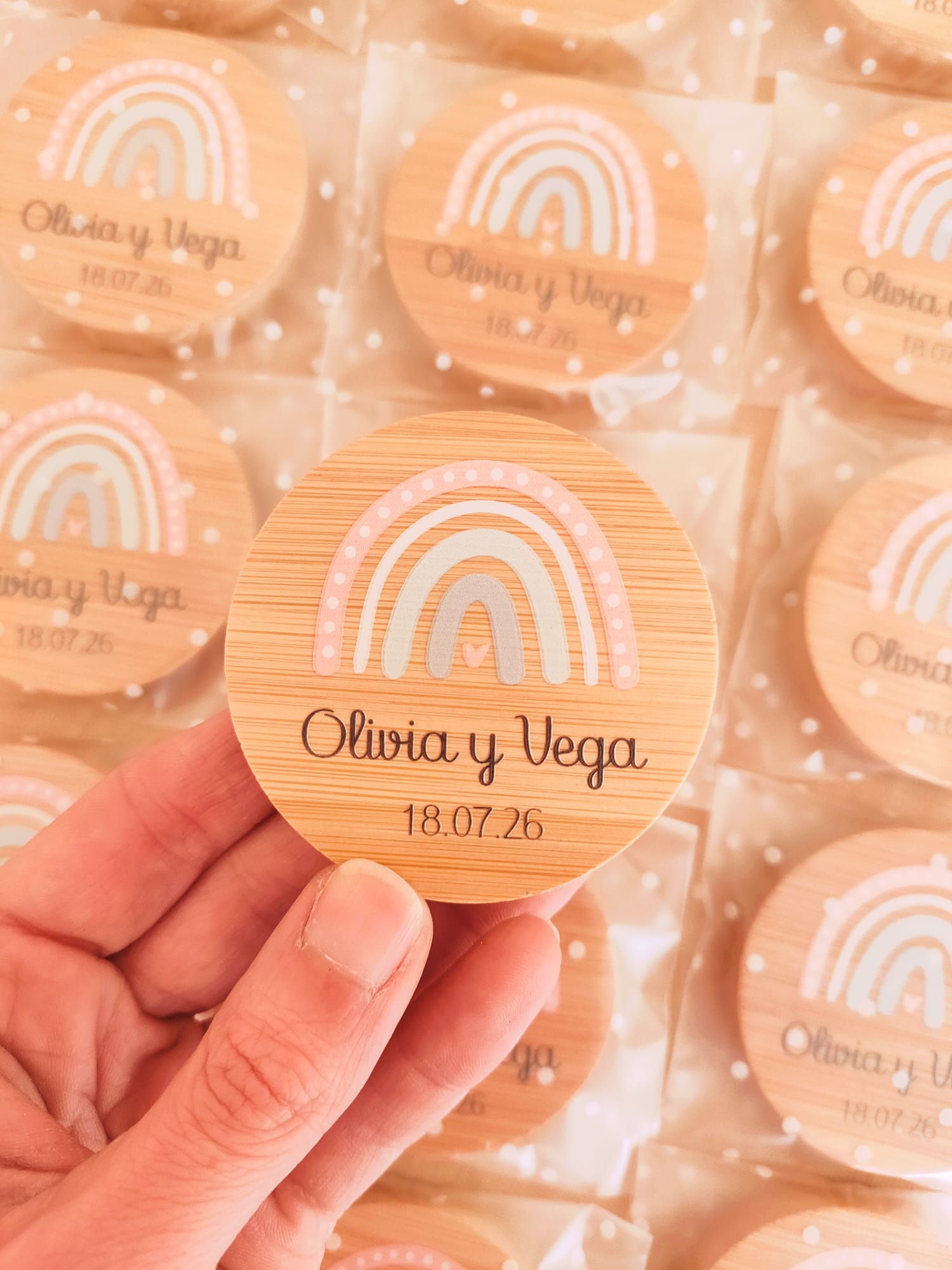 Abridor de bambú magnético personalizado - Imagen 2