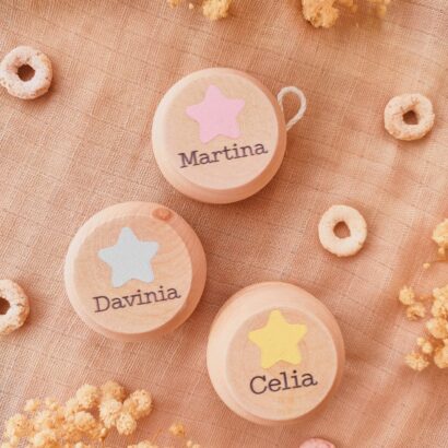 detalles de madera para invitados